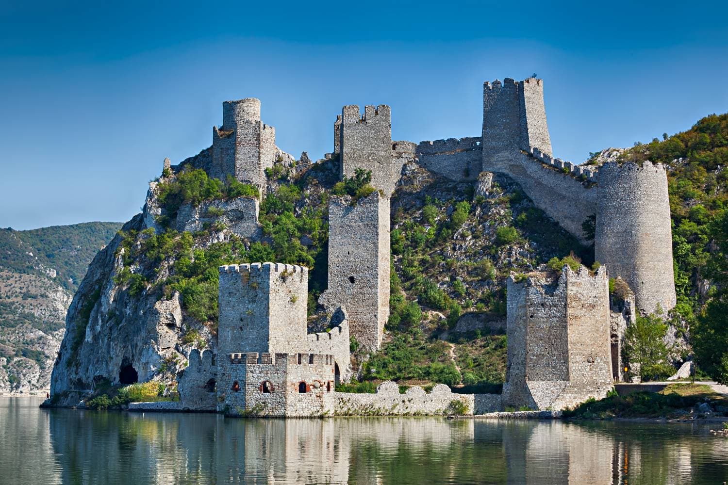 The Romantic castles along the Danube